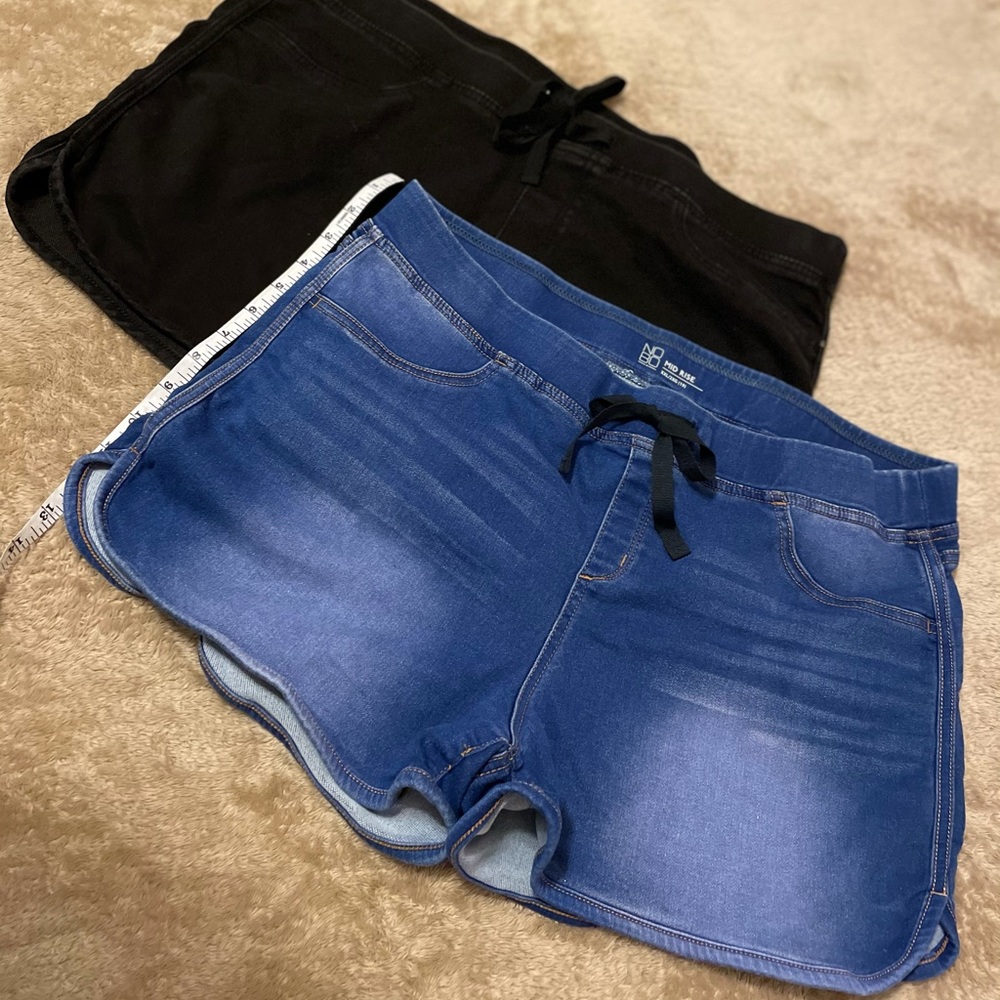 Mid Rise Shorts